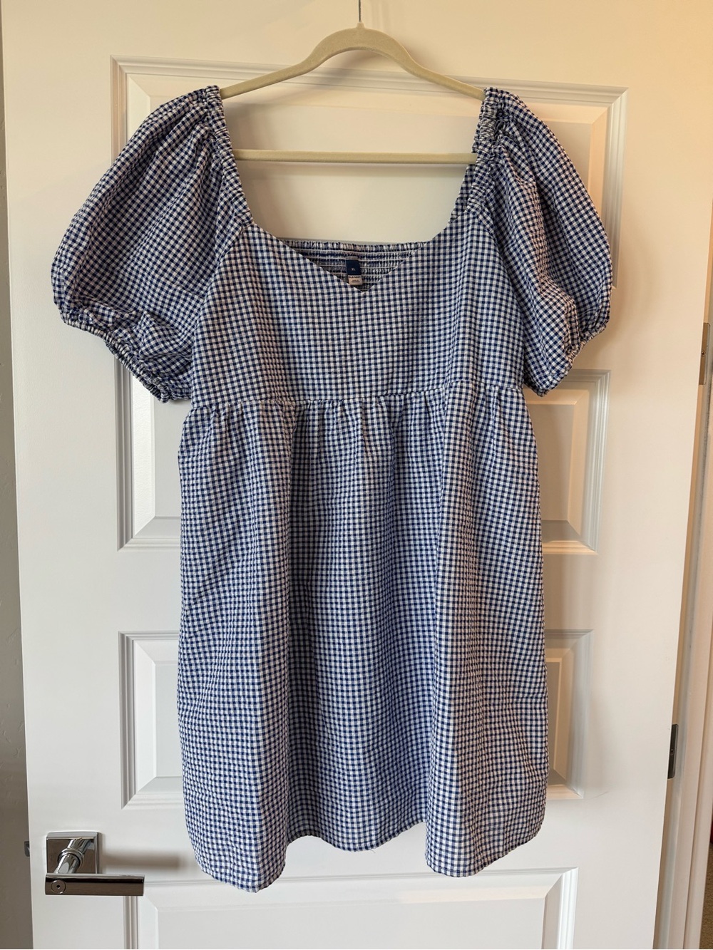 Old Navy Fit & Flare Puff Sleeve Seersucker Smocked Mini Dress